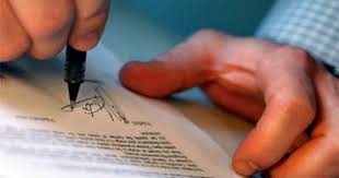 Firma contrato Novetats introduïdes en la recent reforma de la Llei de Defensa dels Consumidors i Usuaris